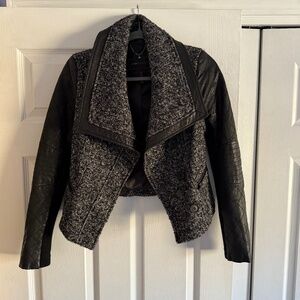BCBG Maxazria Black/White/ Gray Tweed Quilted Leather combo jacket /coat XXS